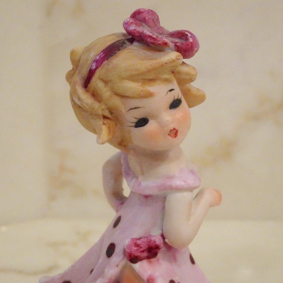 Vintage Sassy Dancing Flower Garden Girl Figurine Cute Country Cottagecore Decor - Picture 3 of 6